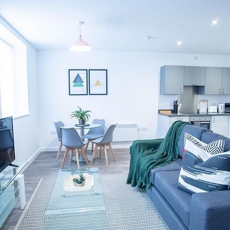 Luxury Apartments Available Next To Train Station - The Wallgate Apartments Wigan - Free Parking Bagian luar foto