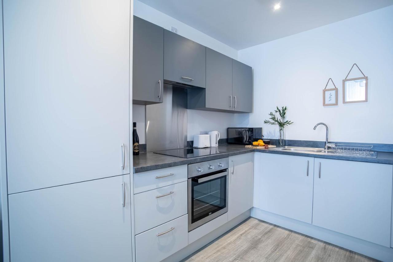 Luxury Apartments Available Next To Train Station - The Wallgate Apartments Wigan - Free Parking Bagian luar foto