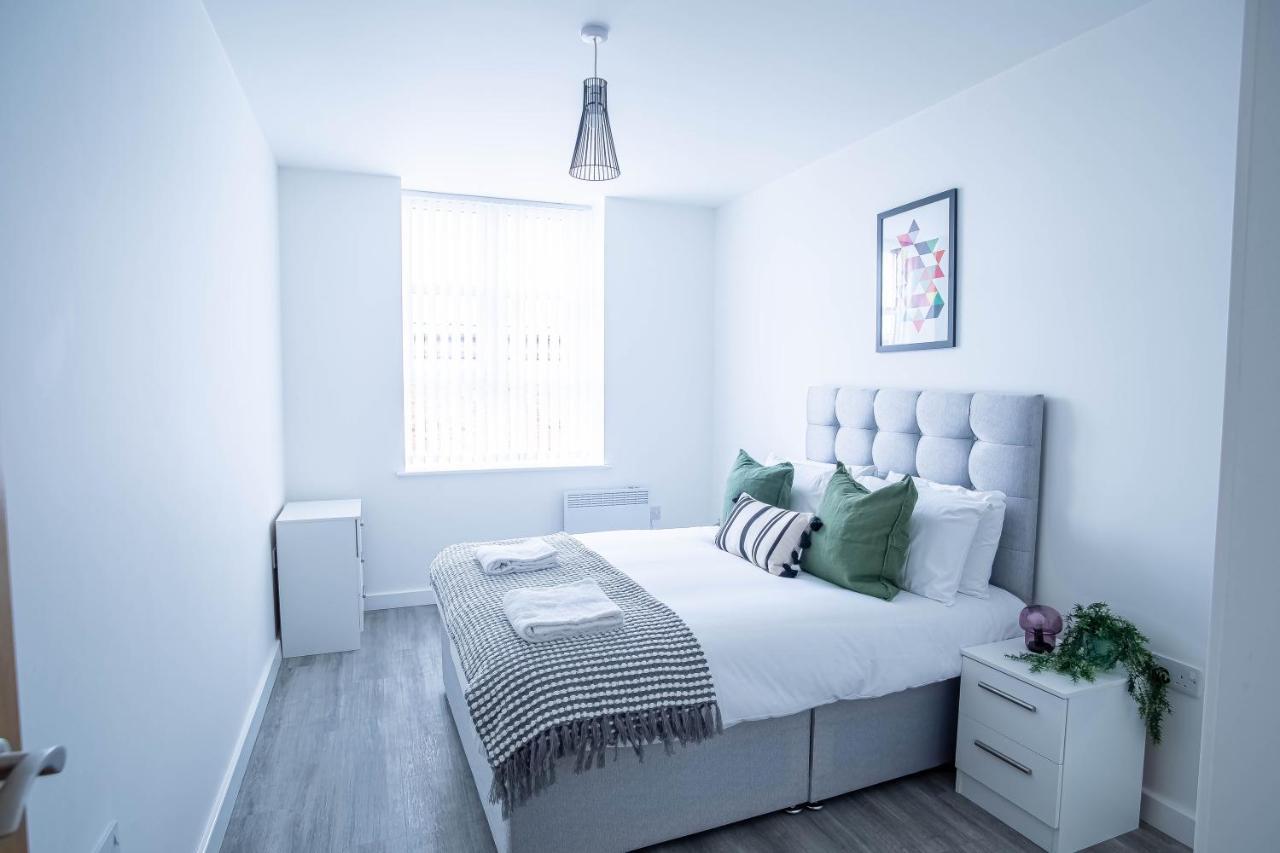 Luxury Apartments Available Next To Train Station - The Wallgate Apartments Wigan - Free Parking Bagian luar foto