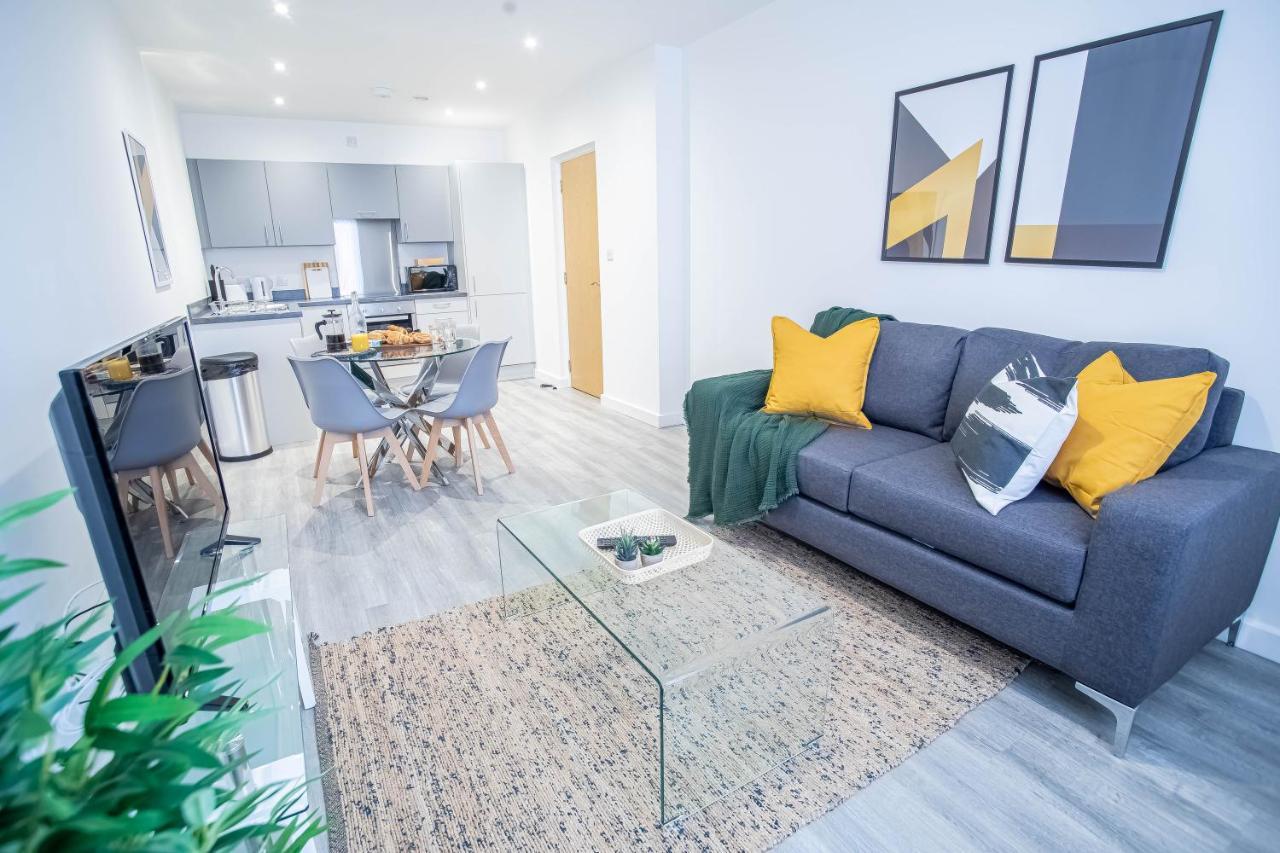 Luxury Apartments Available Next To Train Station - The Wallgate Apartments Wigan - Free Parking Bagian luar foto