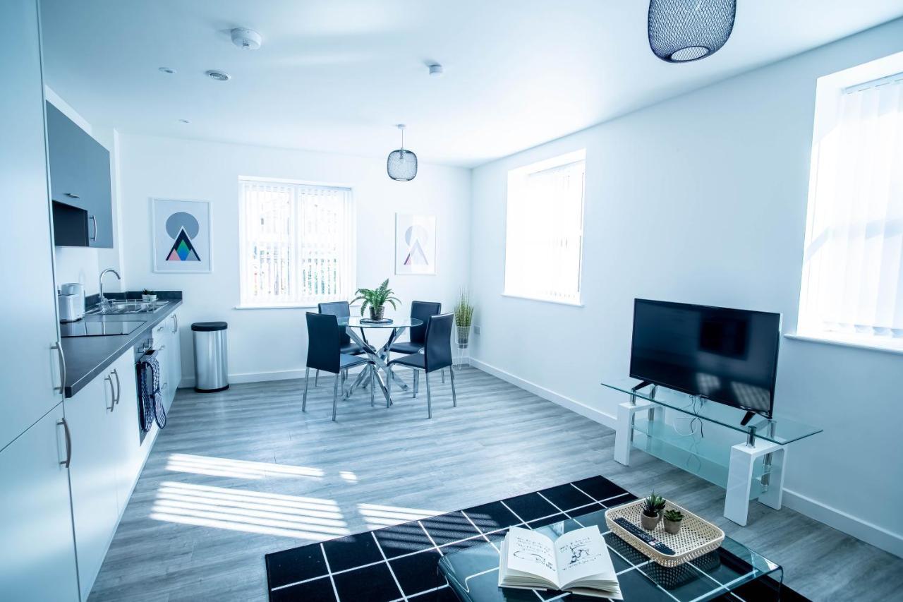 Luxury Apartments Available Next To Train Station - The Wallgate Apartments Wigan - Free Parking Bagian luar foto