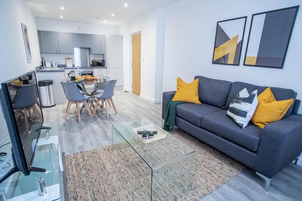 Luxury Apartments Available Next To Train Station - The Wallgate Apartments Wigan - Free Parking Bagian luar foto