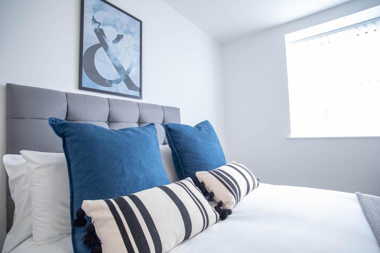 Luxury Apartments Available Next To Train Station - The Wallgate Apartments Wigan - Free Parking Bagian luar foto