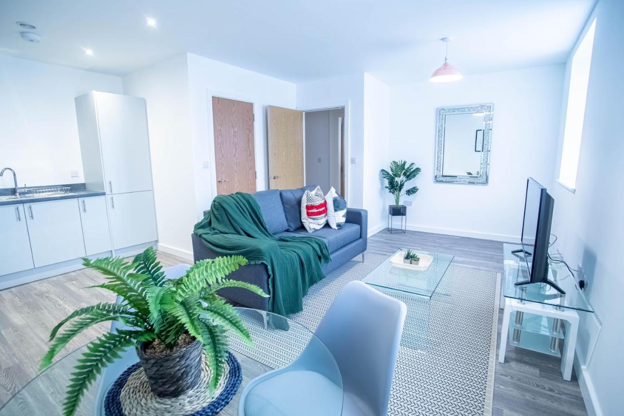 Luxury Apartments Available Next To Train Station - The Wallgate Apartments Wigan - Free Parking Bagian luar foto