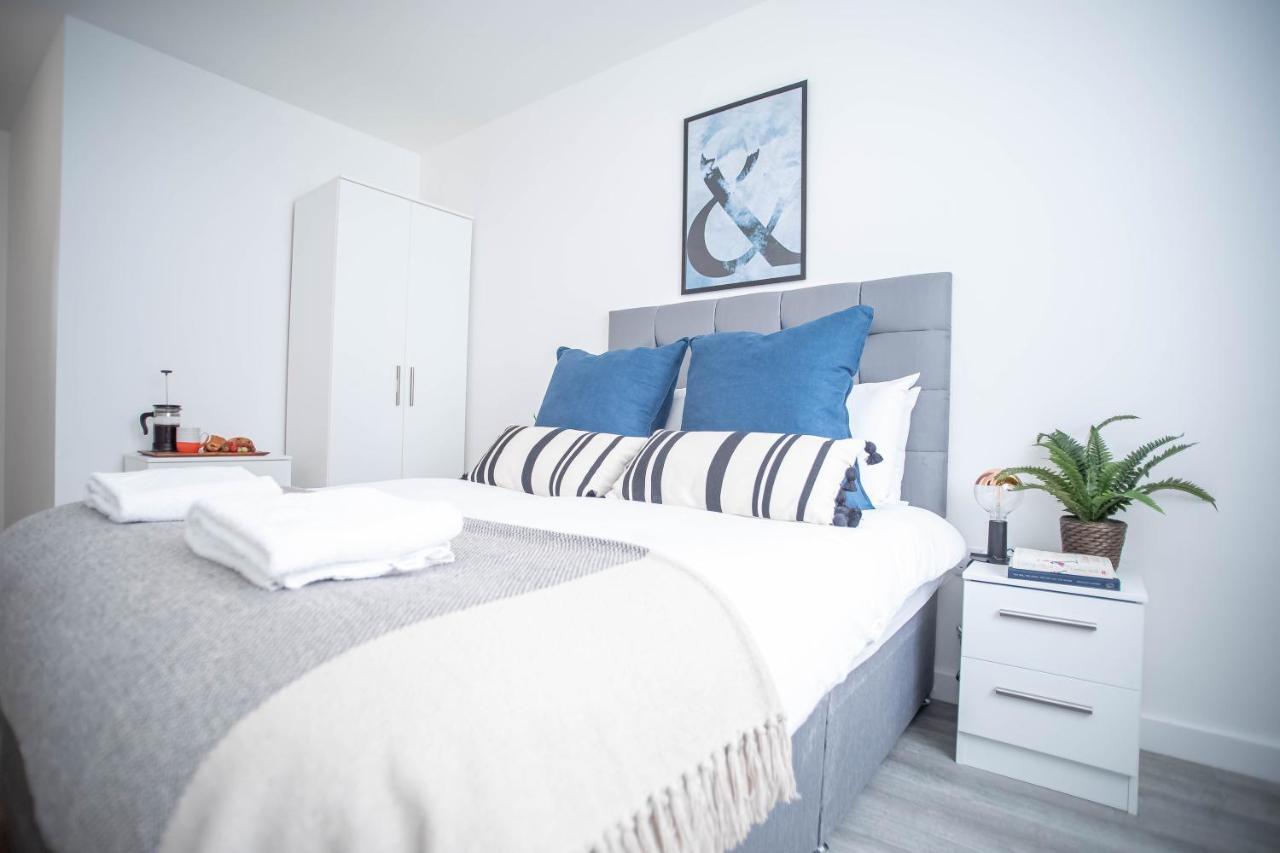 Luxury Apartments Available Next To Train Station - The Wallgate Apartments Wigan - Free Parking Bagian luar foto